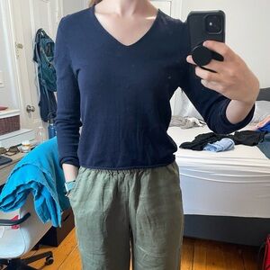 Navy Brandy Melville V-Neck Long-sleeve lightweight sweater